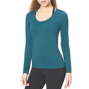 Amazon Brand - Core 10 Women's 'Lighter Than Air' - Quick Dry Yoga T-Shirt. M